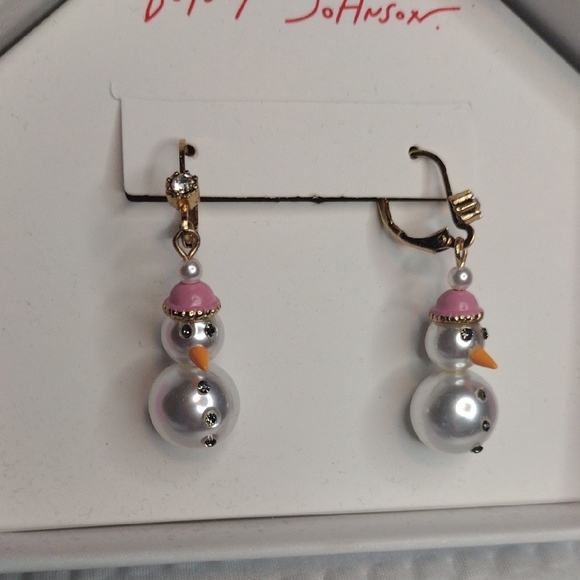 Betsey Johnson Festive Pink and White Snowman Earrings In Decorative Box - Picture 4 of 6